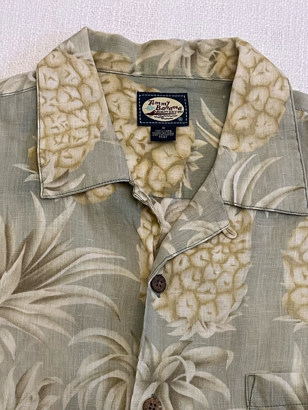 🍍 VINTAGE TOMMY BAHAMA PINEAPPLE CAMP SHIRT 🍍